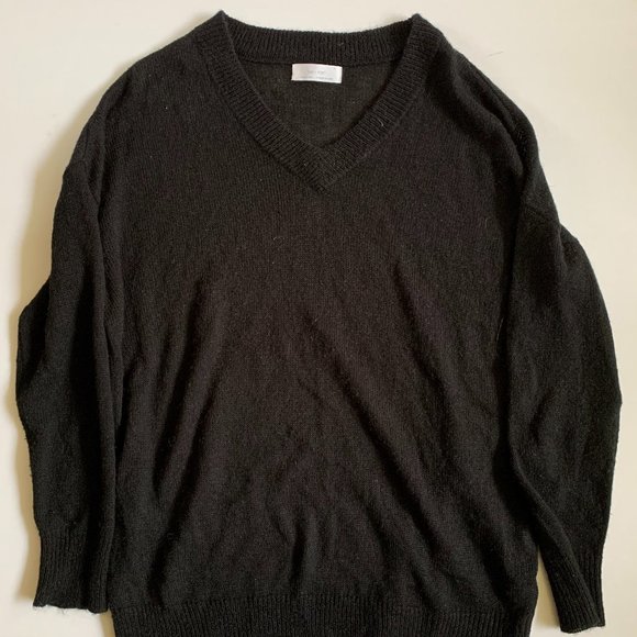 Oak and fort Sweater - Picture 1 of 3